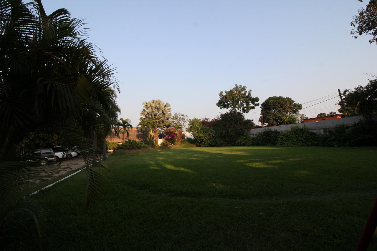 Villa Blanca Suites Tuxtepec Buitenkant foto