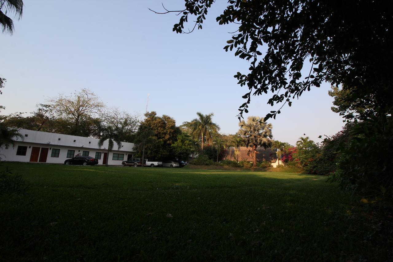 Villa Blanca Suites Tuxtepec Buitenkant foto